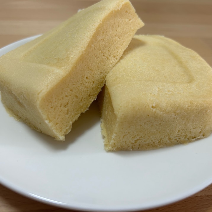 もちもちふわふわ!レンジで米粉の卵蒸しパン
